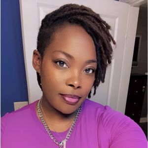 Meet your Posher, Demetrease